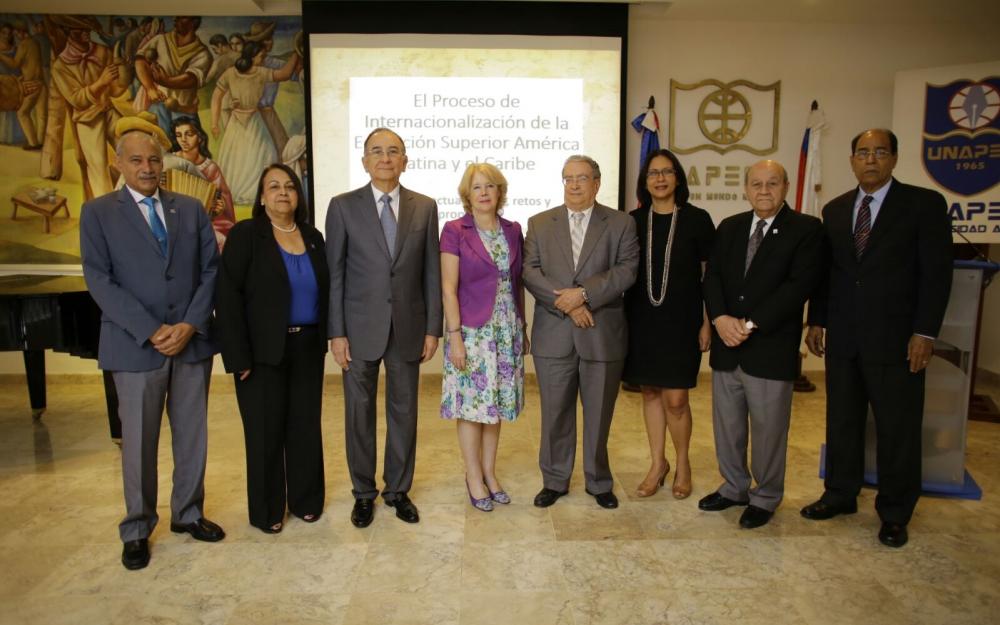 La Universidad APEC (UNAPEC) realizó la ¨Jornada de Internacionalización por la Calidad Educativa¨, conducida por la Dra.  Jocelyne Gacel-Ávila, coordinadora general del OBIRET IESALC-UNESCO